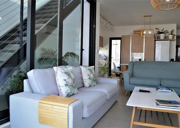 Protea With Private Terrace * Nicósia