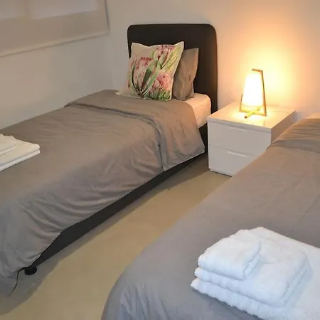 Protea With Private Terrace Daire Lefkoşa