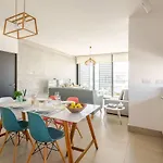 아파트 Protea With Private Terrace *