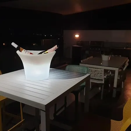 아파트 Protea With Private Terrace *